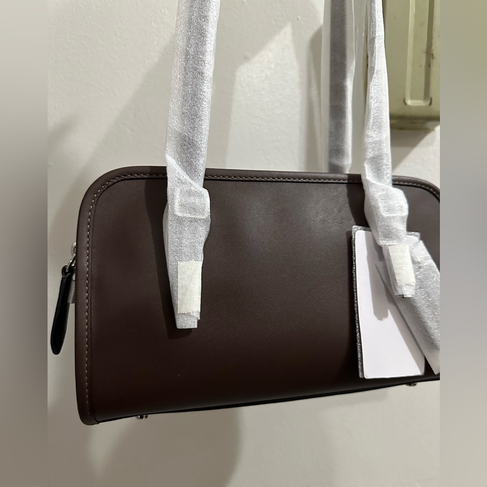 Coach Swing Zip Bag - Picture 4 of 9